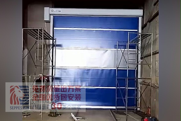 快速卷簾門(mén)噴砂房.jpg 快速卷簾門(mén)噴砂房.jpg